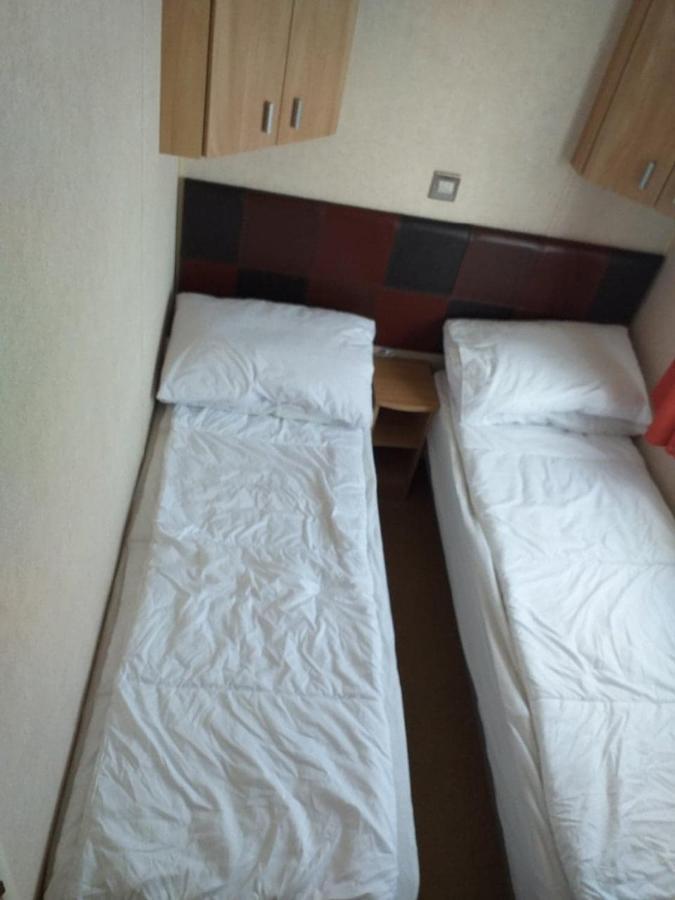 6 Berth Deluxe Ml7 On The Golden Palm Hotel Chapel Saint Leonards Exterior foto